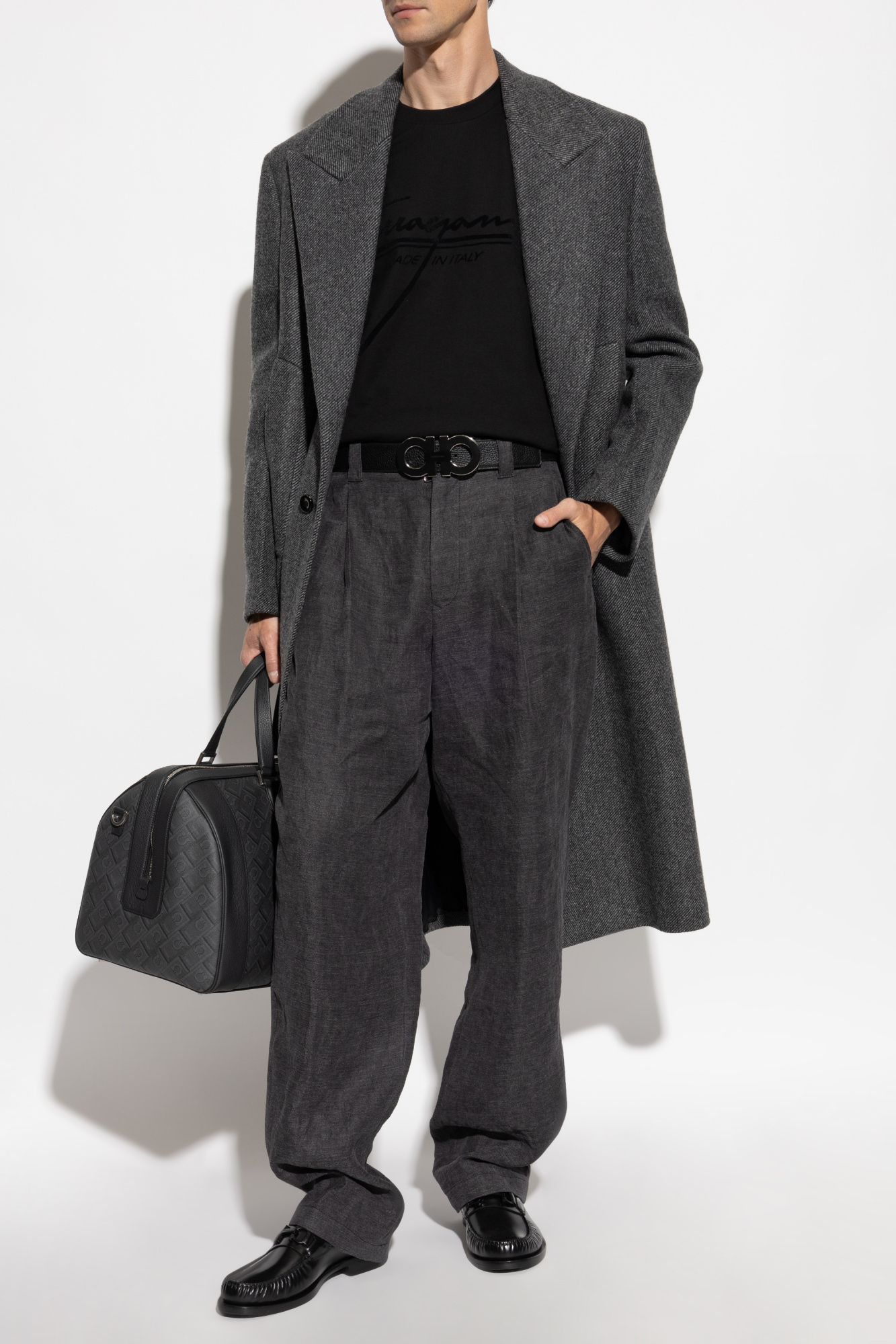 Tシャツ・カットソー FERRAGAMO FW25 'Firma' T-shirt (786885 BLACK) Sporty t-shirt - Men | Ferragamo